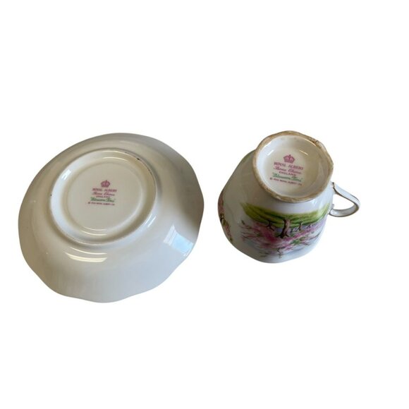 Vintage Royal Albert "Blossom Time" Tea Cup and Saucer - Picture 3 of 4